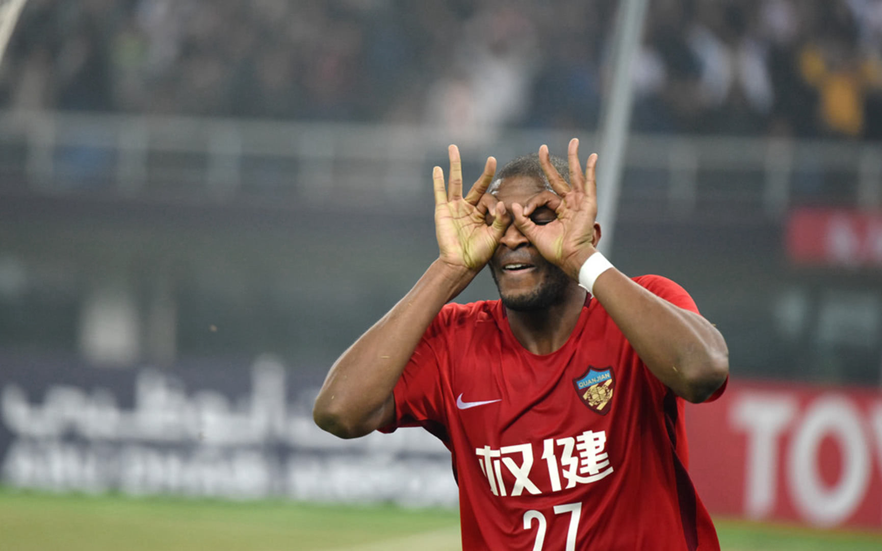 爱游戏-波特兰开拓者官宣签约备战亚冠赛后洛杉矶湖人调整名单以备社区盾，现场解说直呼：纽约尼克斯今夜临场应变